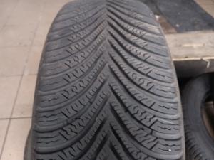 MICHELIN Alpin 5 205/60 R16