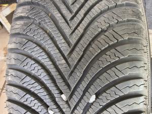 MICHELIN Alpin 5 215/65 R16