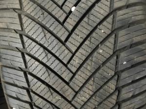IMPERIAL Allseaason Driver 245/40 R19