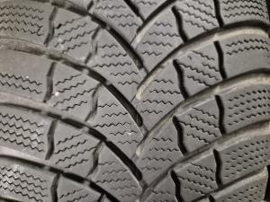 BRIDGESTONE Blizzak LM001 evo 205/55 R16