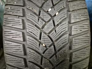 GOODYEAR UltraGrip Performance 235/45 R18