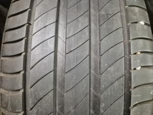 MICHELIN Primacy 4 235/55 R18