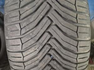 MICHELIN CrossClimate  215/65 R16