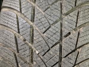 BRIDGESTONE Blizzak LM001 225/55 R18