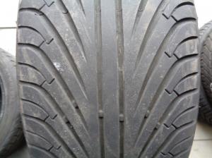 CLEAR HP166 225/35 R19 88W